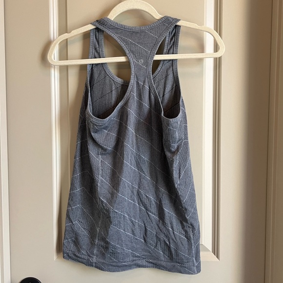 Lululemon Swiftly Tech Racerback HSL-Heathered Slate (Stripe) 6 - Picture 2 of 3